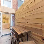 Luxury H St Private Apartment