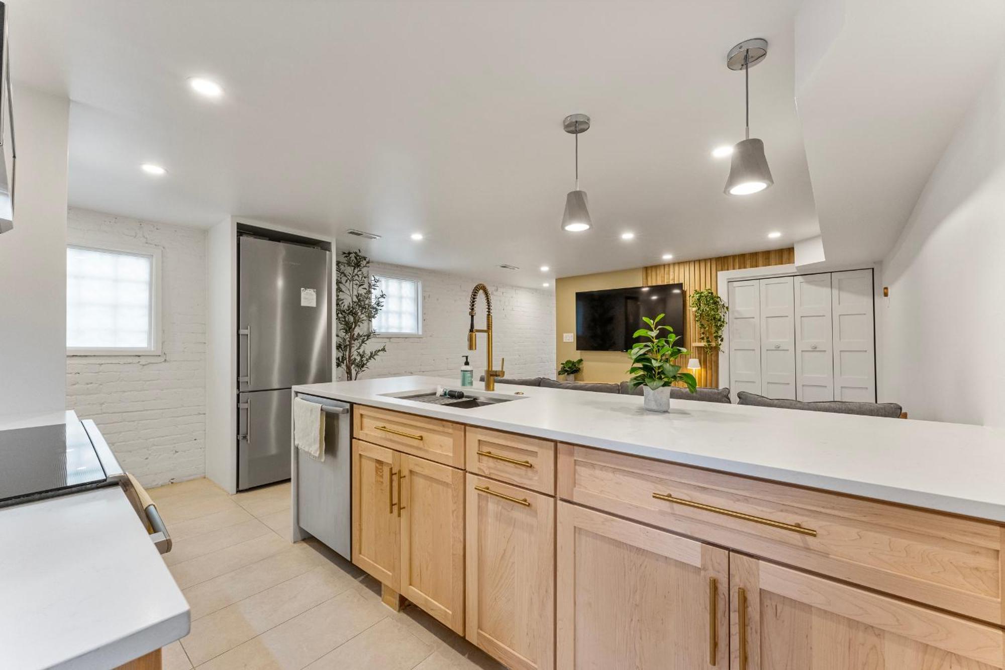 Apartment Luxury H St Private *