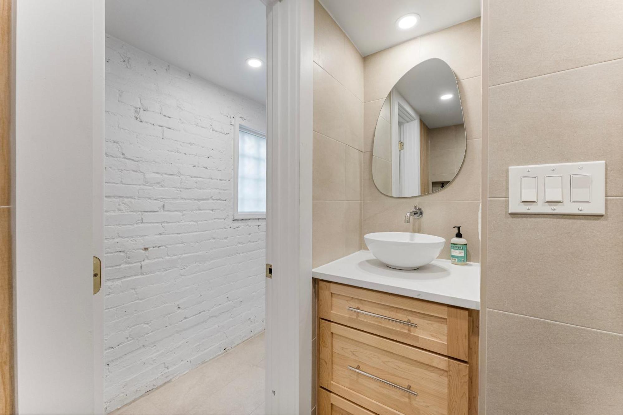Apartment Luxury H St Private Washington
