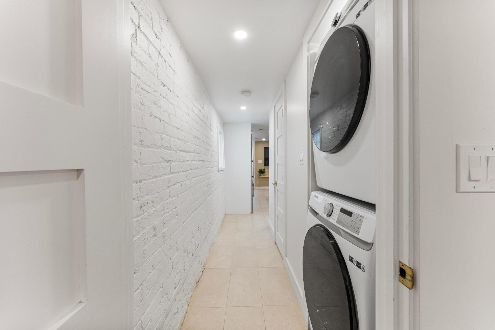 Apartment Luxury H St Private